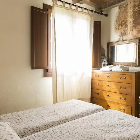 Vakantieboerderij Chiesa Ignano 1778 *